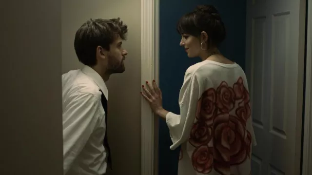 Floral Roses Printed Oversize shirt worn by Domino (Dakota Johnson) as seen in Cha Cha Real Smooth movie