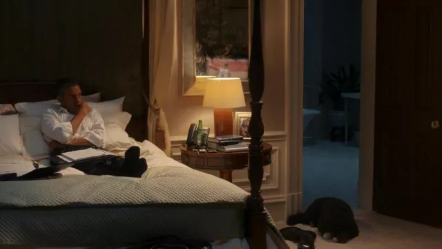 Table Lamp in the bedroom of Barack Obama (O. T. Fagbenle) in The First Lady TV series furniture (Season 1 Episode 5)