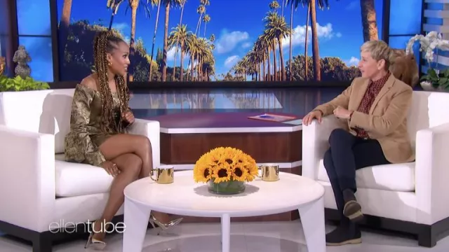 Robe dorée portée par Kerry Washington vue dans The Ellen DeGeneres Show 
