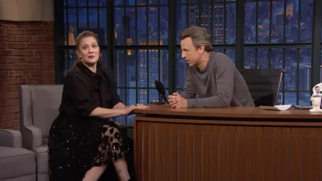 Black dress worn by Drew Barrymore as seen in Late Night with Seth Meyers