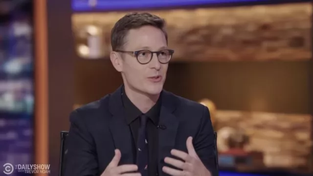 Eyeglasses worn by Eliot Schrefer as seen in The Daily Show with Trevor Noah on June 10, 2022