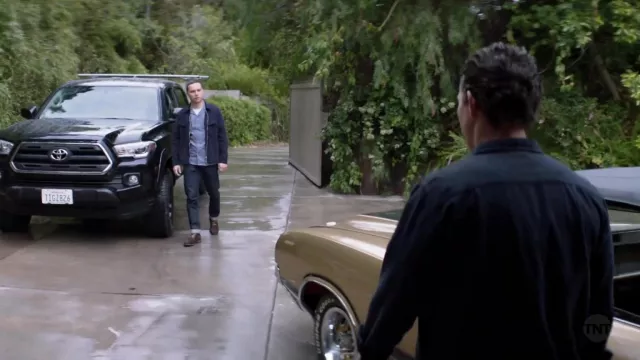 Blue zip jacket worn by Joshua 'J' Cody (Finn Cole) as seen in Animal  Kingdom TV series outfits (Season 6 Episode 2) | Spotern