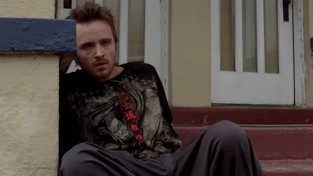 Black T-Shirt with samurai design worn by Jesse Pinkman (Aaron Paul) in Breaking Bad TV series outfits (S02E13)