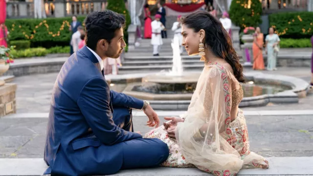 Earrings worn by Asha (Pallavi Sharda) as seen in Wedding Season movie