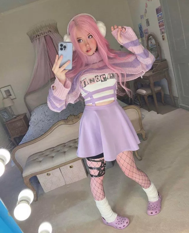 Belle Delphine's short purple and pink sweater on her Instagram account ...