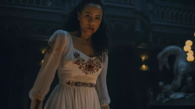 Robe Evie