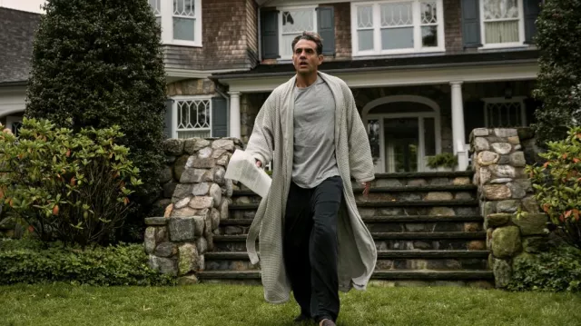 Dressing Gown worn by Derek Broaddus (Bobby Cannavale) as seen in The Watcher TV show (Season 1)