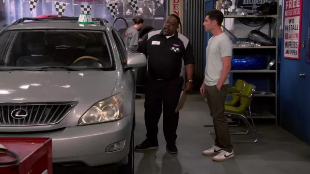 Nike sneakers worn by Dave (Max Greenfield) as seen in The Neighborhood TV show outfits (Season 5 Episode 2)