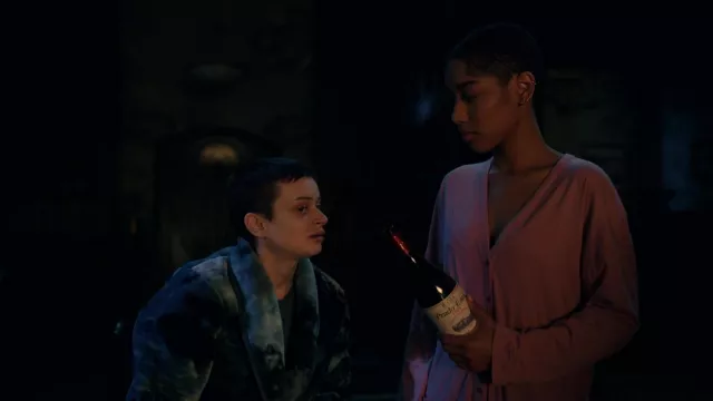 Pink cardigan worn by Ilonka (Iman Benson) as seen in The Midnight Club TV show outfits (S01E01)