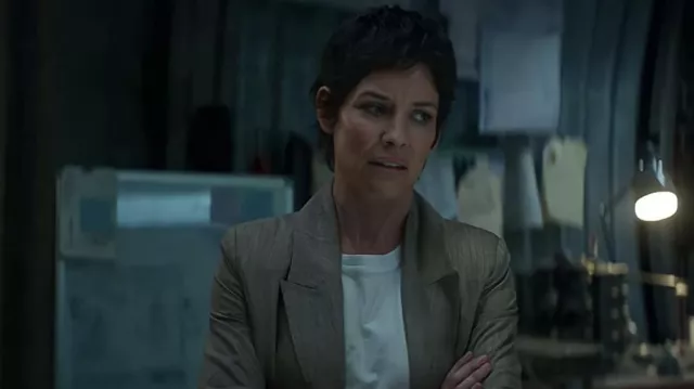 Blazer jacket worn by Hope Van Dyne / Wasp (Evangeline Lilly) as seen in Ant-Man and the Wasp: Quantumania wardrobe