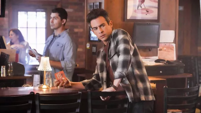 Flannel shirt worn by Special Agent Stuart Scola (John Boyd) as seen in FBI (S05E08)