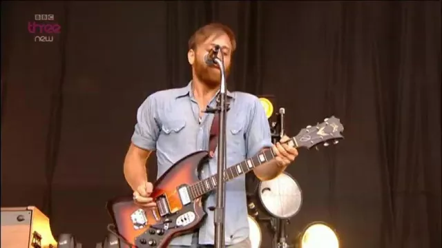 Double sawtooth pocket shirt worn by Dan Auerbach for Reading Festival 2012 live performance of The Black Keys