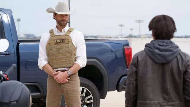 Watch worn by Cordell Walker (Jared Padalecki) as seen in Walker TV series outfits (S03E09)