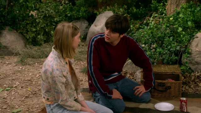 Burgundy crewneck worn by Jay Kelso (Mace Coronel) as seen in That '90s Show (S01E09)