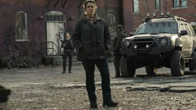 Tactical shoes worn by Kathleen (Melanie Lynskey) as seen in The Last of Us TV series outfits (S01E04)