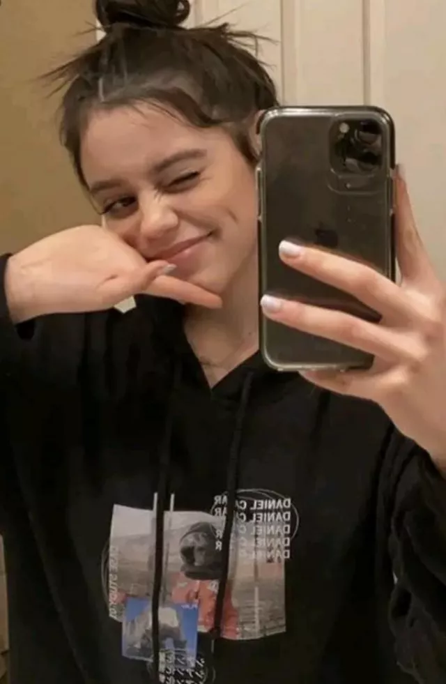 The black hoodie worn by Jenna Ortega on Instagram
