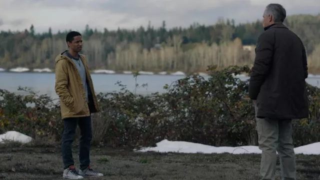 Converse sneakers worn by Austin Greene (Craig Frank) as seen in Alaska Daily TV show outfits (Season 1 Episode 9)