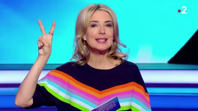 The rainbow striped top worn by Sidonie Bonnec in the show Tout le monde à son mot à dire