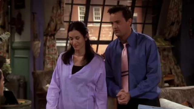 Blue Formal Shirt and Necktie worn by Chandler (Matthew Perry) as seen in Friends (Season 6 Episode 6)