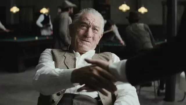 Gilet de costume à pois porté par William Hale (Robert De Niro) comme on le voit dans Killers of the Flower Moon
