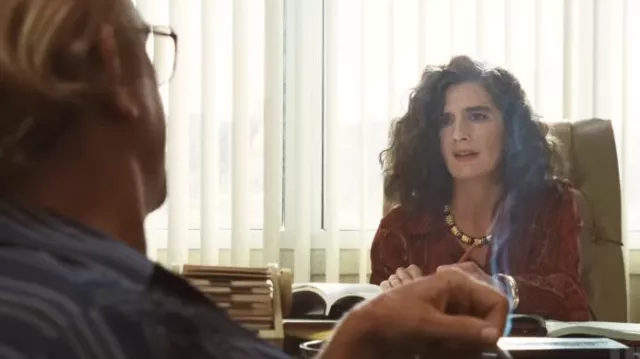 Gold necklace worn by Claire Rothman (Gaby Hoffmann) as seen in Winning Time: The Rise of the Lakers Dynasty (Season 1)