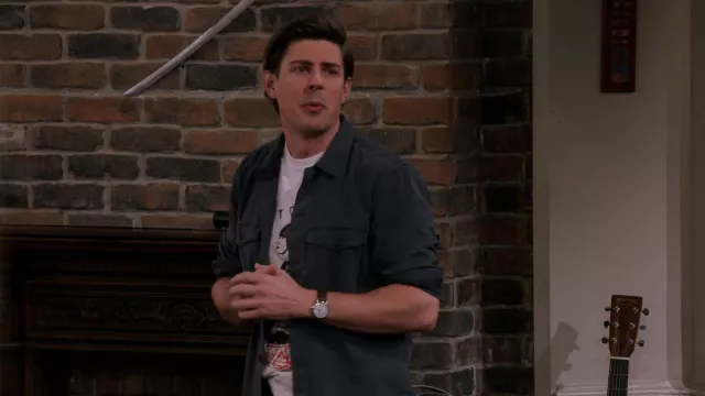 Round watch worn by Jesse (Chris Lowell) as seen in How I Met Your Father (S02E15)
