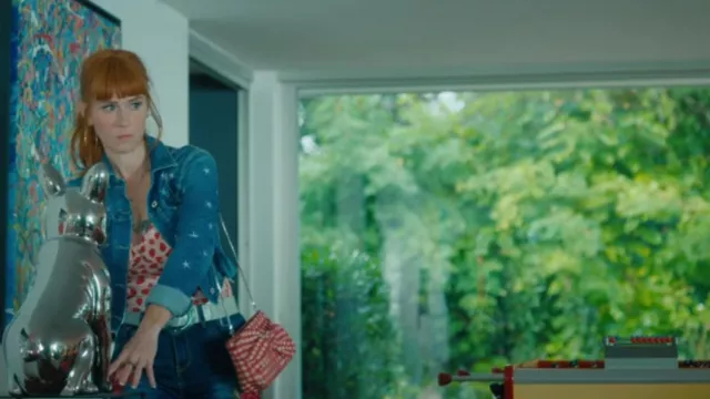 The red and white checkered handbag worn by Morgane Alvaro (Audrey Fleurot) in the HPI series: High Intellectual Potential (S01E06)