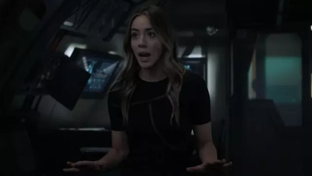 Black T-Shirt worn by Daisy 'Skye' Johnson (Chloe Bennet) in Marvel's Agents of S.H.I.E.L.D. (S07E09)