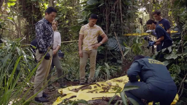 Chemise Aloha portée par Thomas Magnum (Jay Hernandez) dans Magnum P.I. (saison 1, épisode 18)