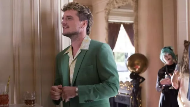 Printed button down shirt worn by Derek Danforth (Josh Hutcherson) as seen in The Beekeeper