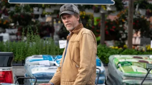 The beige jacket worn by Danny (Kevin Bacon) in the movie The World After Us