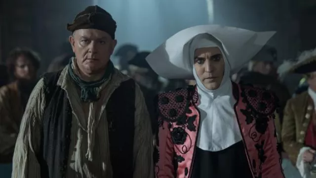 Scarf worn by Jonathan Wilde (Hugh Bonneville) as seen in The Completely Made-Up Adventures of Dick Turpin (S01E03)