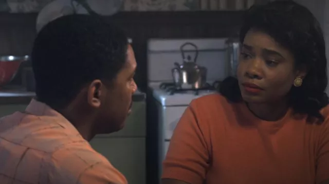 Boucles d’oreilles portées par Coretta Scott King (Weruche Opia) dans Genius Wardrobe (saison 4)