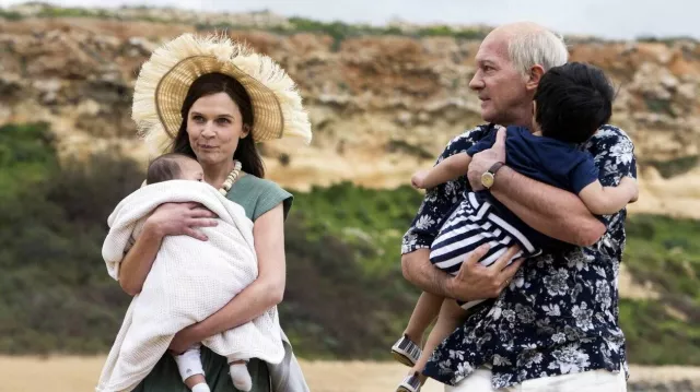 Floral print shirt worn by Pablo Picasso (Antonio Banderas) as seen in Genius (S02E08)