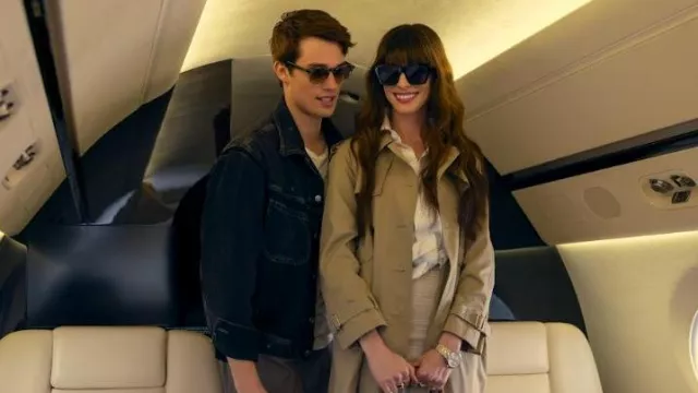 Sunglasses worn by Hayes Campbell (Nicholas Gal­itzine) as seen in The Idea of You