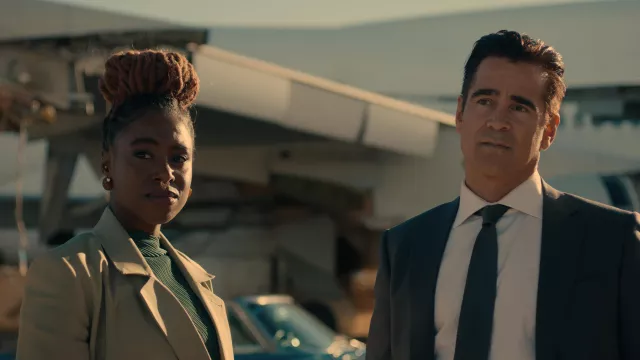 Boucles d’oreilles portées par Ruby (Kirby Howell-Baptiste) dans la série télévisée Sugar (S01E08)