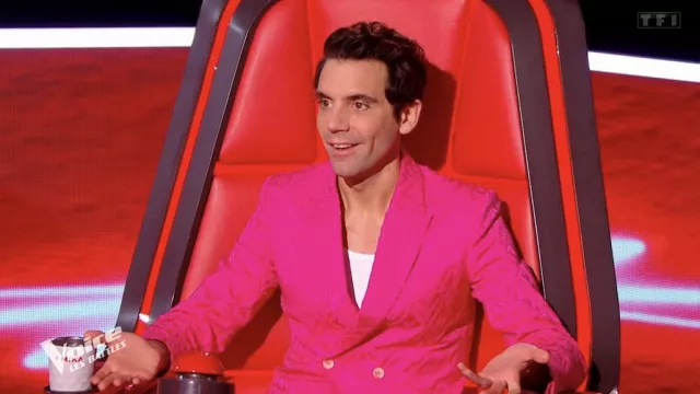 The pink suit jacket worn by Mika on The Voice: The Battles on April 6, 2024