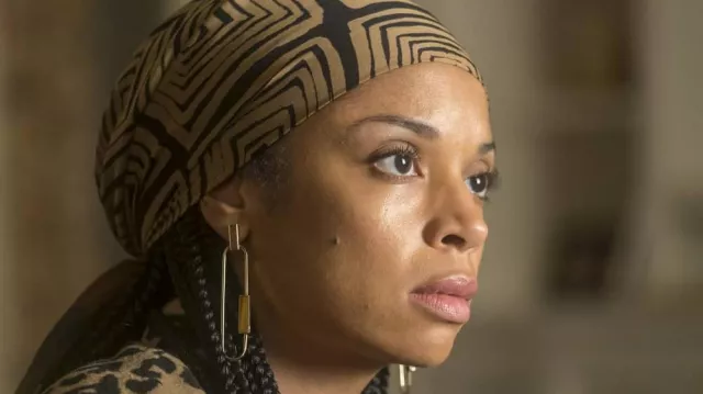 This Is Us: Earrings worn by Beth Pearson (Susan Kelechi Watson) as seen in season 4, episode 4