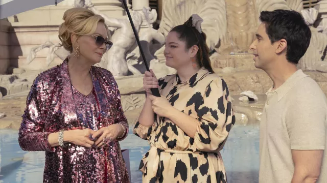 Looks from Hacks:  Jean Smart is wearing Gold Sunglasses to portray Deborah Vance in season 3, episode 2
