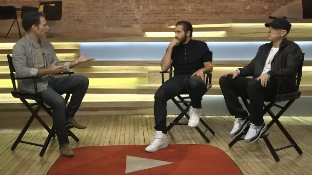 Eminem porte des baskets Nike Air Max dans The Southpaw Sessions - Interview complète sur YouTube