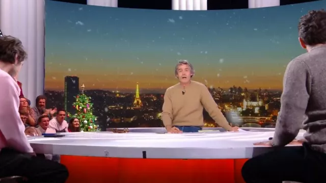 Outfits of Yann Barthès: TV Host wears yellow jumper on December 6, 2024