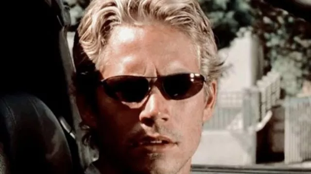 Las gafas de sol que lleva Brian O'Conner (Paul Walker) en The Fast and the Furious