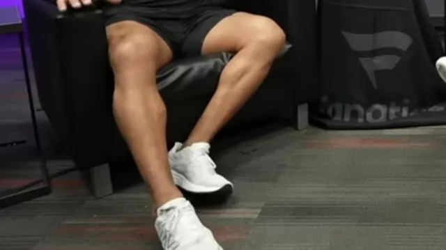 Sport shoes de Randy Orton en Randy Orton talks mental health and his most infamous moment | What’s Your Story? With Steph McMahon